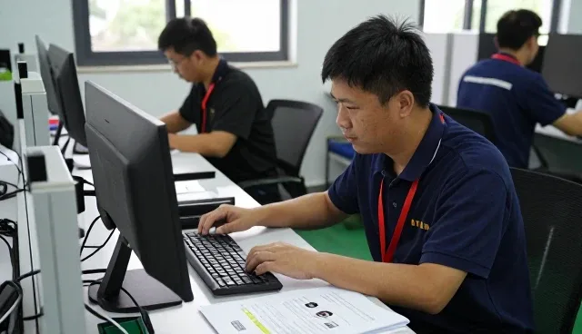 设备客户如何选择售后维保